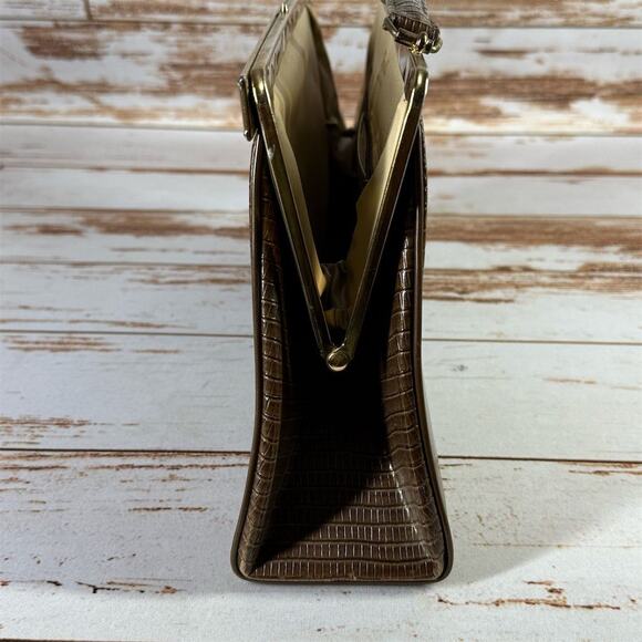 Vintage Verdi Brown Faux Alligator Handbag – Top Handle, Structured Retro Purse - Picture 5 of 7